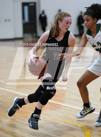 Thumbnail 1 in Cedar Park vs. Pearland (McDonald's Texas Invitational) photogallery.
