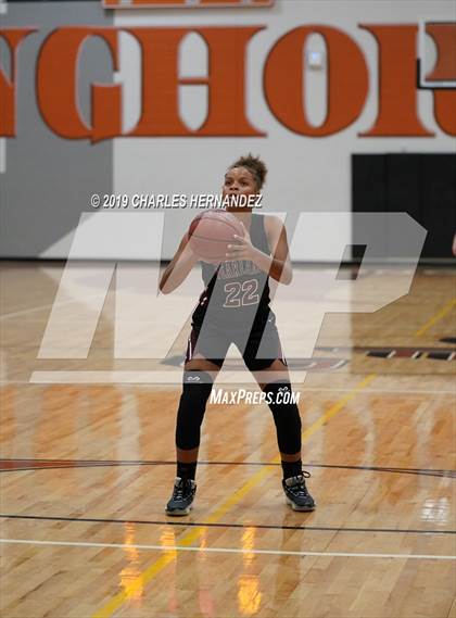 Thumbnail 3 in Cedar Park vs. Pearland (McDonald's Texas Invitational) photogallery.