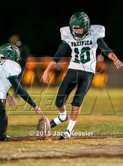 Thumbnail 1 in Pacifica @ Oxnard photogallery.