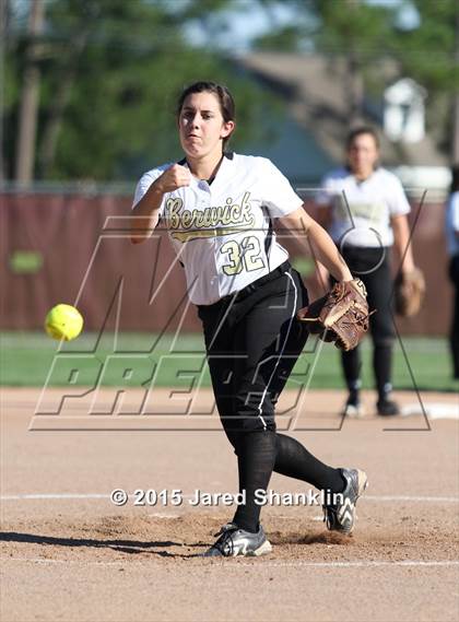 Thumbnail 1 in Berwick @ White (LHSAA 3A Bi-District Playoff) photogallery.