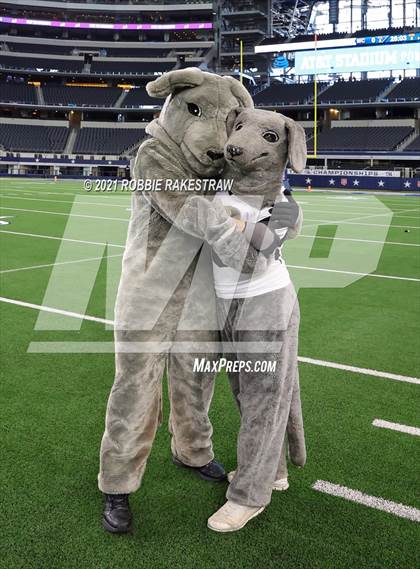 Thumbnail 1 in Motley County vs. Strawn (UIL Football 1A D2 Finals) photogallery.
