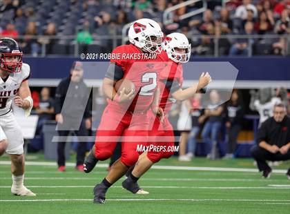 Thumbnail 2 in Motley County vs. Strawn (UIL Football 1A D2 Finals) photogallery.
