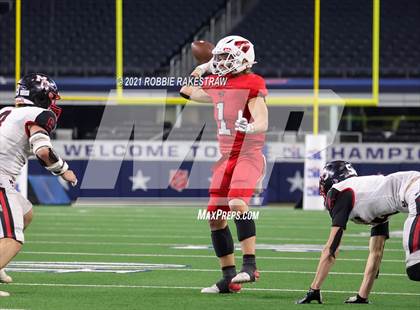 Thumbnail 3 in Motley County vs. Strawn (UIL Football 1A D2 Finals) photogallery.