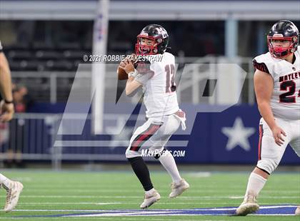 Thumbnail 3 in Motley County vs. Strawn (UIL Football 1A D2 Finals) photogallery.