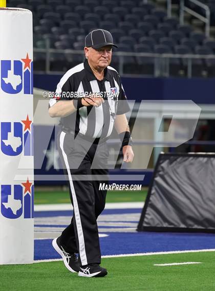 Thumbnail 2 in Motley County vs. Strawn (UIL Football 1A D2 Finals) photogallery.