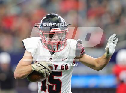 Thumbnail 3 in Motley County vs. Strawn (UIL Football 1A D2 Finals) photogallery.