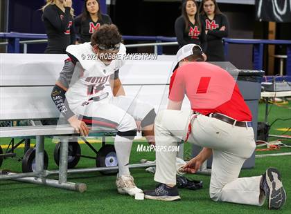Thumbnail 2 in Motley County vs. Strawn (UIL Football 1A D2 Finals) photogallery.