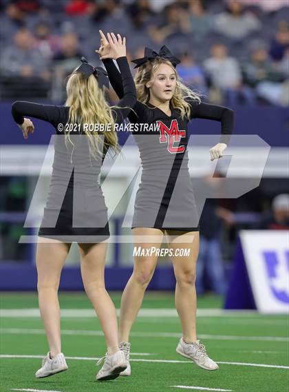 Thumbnail 2 in Motley County vs. Strawn (UIL Football 1A D2 Finals) photogallery.
