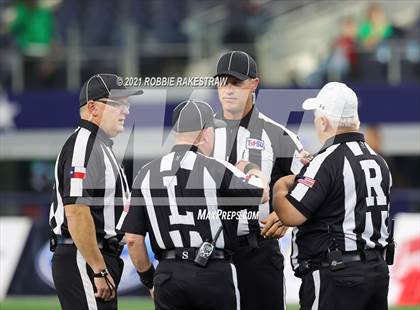 Thumbnail 2 in Motley County vs. Strawn (UIL Football 1A D2 Finals) photogallery.
