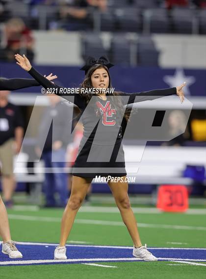 Thumbnail 3 in Motley County vs. Strawn (UIL Football 1A D2 Finals) photogallery.