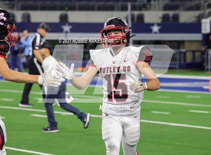 Thumbnail 1 in Motley County vs. Strawn (UIL Football 1A D2 Finals) photogallery.