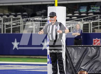 Thumbnail 2 in Motley County vs. Strawn (UIL Football 1A D2 Finals) photogallery.