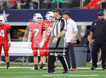 Thumbnail 2 in Motley County vs. Strawn (UIL Football 1A D2 Finals) photogallery.