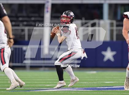 Thumbnail 1 in Motley County vs. Strawn (UIL Football 1A D2 Finals) photogallery.