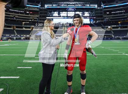 Thumbnail 2 in Motley County vs. Strawn (UIL Football 1A D2 Finals) photogallery.