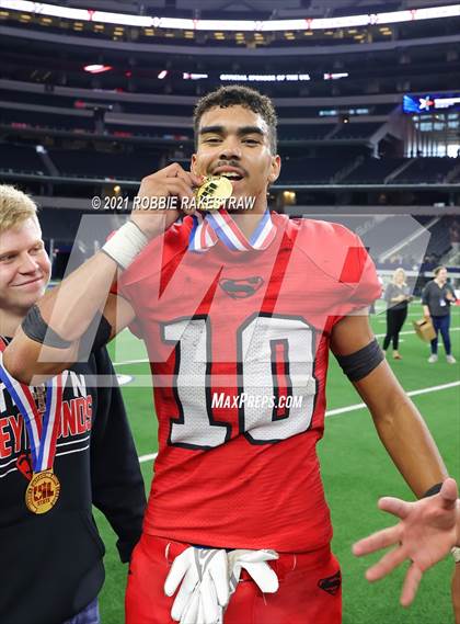 Thumbnail 2 in Motley County vs. Strawn (UIL Football 1A D2 Finals) photogallery.