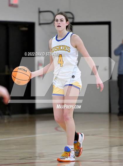Thumbnail 2 in Foresthill vs. Sutter (Sac Adventist Holiday Invitational) photogallery.