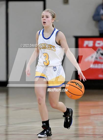 Thumbnail 1 in Foresthill vs. Sutter (Sac Adventist Holiday Invitational) photogallery.