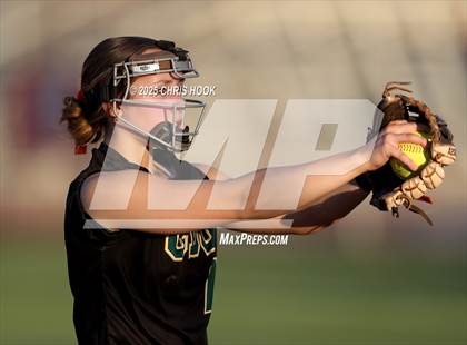 Thumbnail 2 in Canyon del Oro vs Willow Canyon (AIA Softball 4A Semifinal) photogallery.