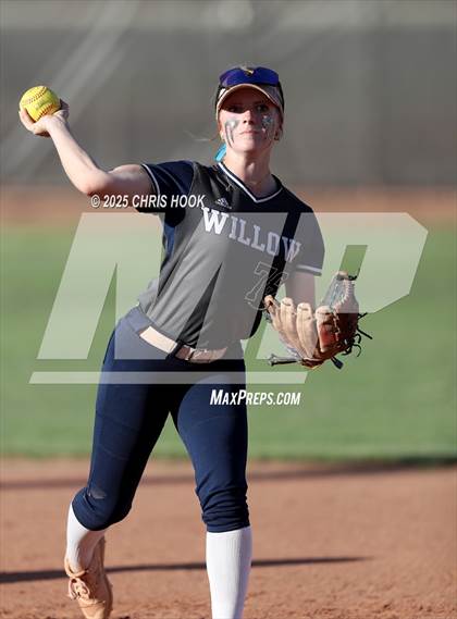 Thumbnail 2 in Canyon del Oro vs Willow Canyon (AIA Softball 4A Semifinal) photogallery.