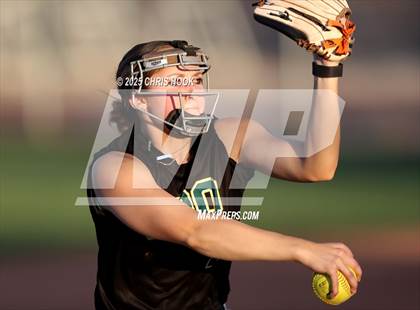 Thumbnail 3 in Canyon del Oro vs Willow Canyon (AIA Softball 4A Semifinal) photogallery.