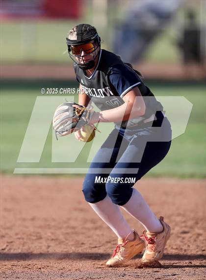 Thumbnail 2 in Canyon del Oro vs Willow Canyon (AIA Softball 4A Semifinal) photogallery.
