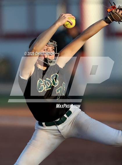 Thumbnail 1 in Canyon del Oro vs Willow Canyon (AIA Softball 4A Semifinal) photogallery.