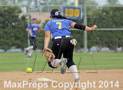 Thumbnail 2 in Birmingham vs. Nordhoff (Birmingham Classic) photogallery.