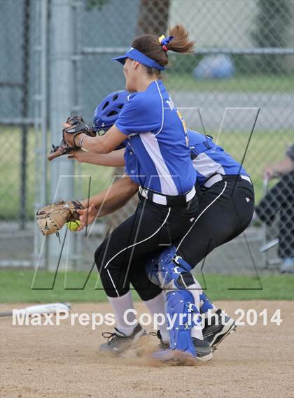Thumbnail 1 in Birmingham vs. Nordhoff (Birmingham Classic) photogallery.