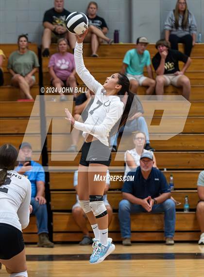 Thumbnail 3 in West Bladen @ South Columbus photogallery.