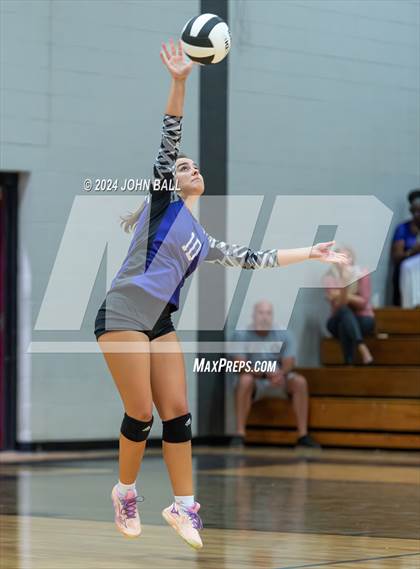 Thumbnail 3 in West Bladen @ South Columbus photogallery.