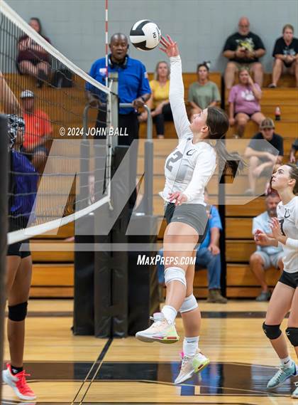 Thumbnail 3 in West Bladen @ South Columbus photogallery.
