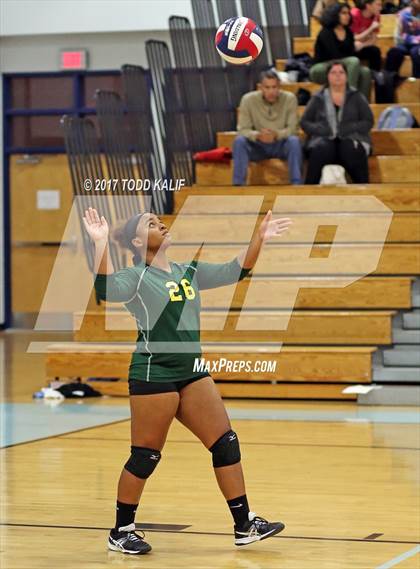 Thumbnail 1 in Holy Cross vs. Coventry (CIAC Class S semifinal) photogallery.