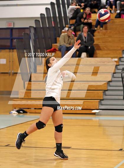 Thumbnail 2 in Holy Cross vs. Coventry (CIAC Class S semifinal) photogallery.