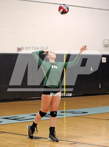 Thumbnail 2 in Holy Cross vs. Coventry (CIAC Class S semifinal) photogallery.