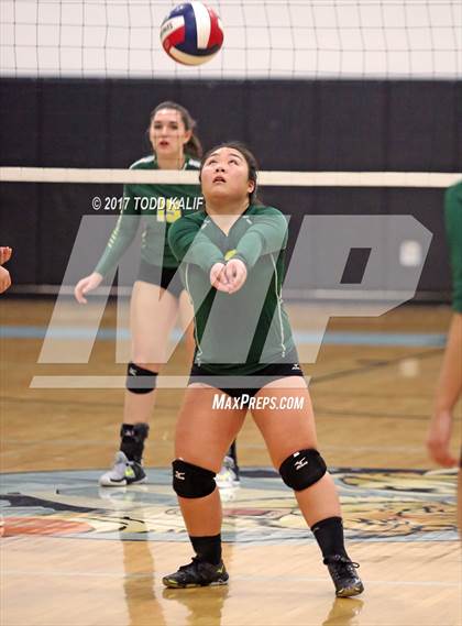 Thumbnail 2 in Holy Cross vs. Coventry (CIAC Class S semifinal) photogallery.
