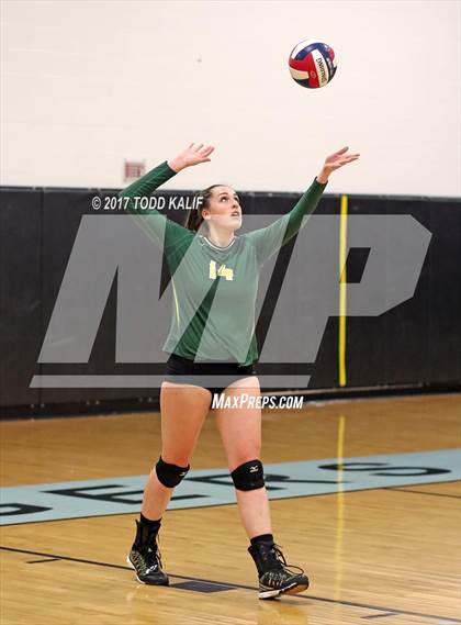Thumbnail 2 in Holy Cross vs. Coventry (CIAC Class S semifinal) photogallery.