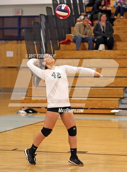 Thumbnail 1 in Holy Cross vs. Coventry (CIAC Class S semifinal) photogallery.