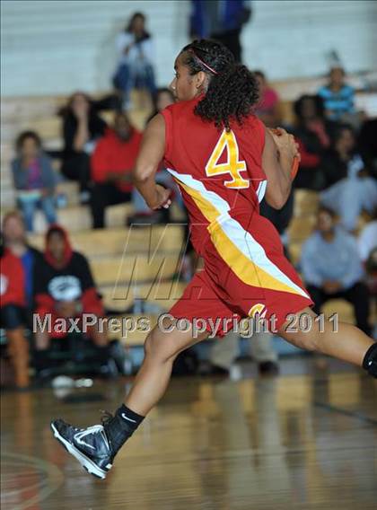 Thumbnail 3 in Corona vs. Rancho Verde (Lady Bears Holiday Classic Finals) photogallery.