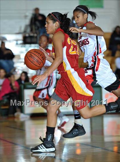 Thumbnail 1 in Corona vs. Rancho Verde (Lady Bears Holiday Classic Finals) photogallery.