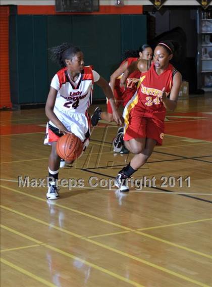 Thumbnail 1 in Corona vs. Rancho Verde (Lady Bears Holiday Classic Finals) photogallery.