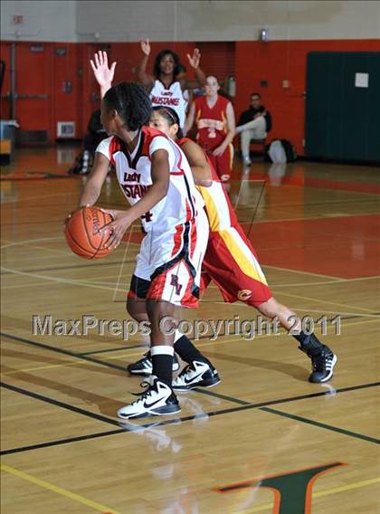 Thumbnail 1 in Corona vs. Rancho Verde (Lady Bears Holiday Classic Finals) photogallery.