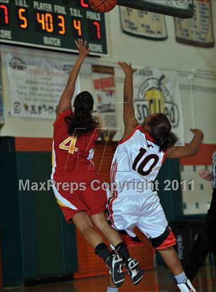 Thumbnail 2 in Corona vs. Rancho Verde (Lady Bears Holiday Classic Finals) photogallery.