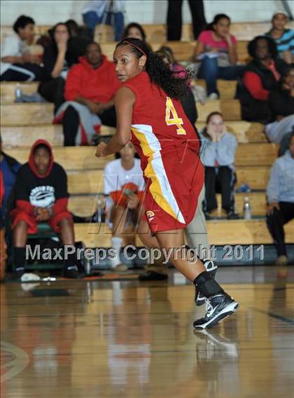 Thumbnail 1 in Corona vs. Rancho Verde (Lady Bears Holiday Classic Finals) photogallery.