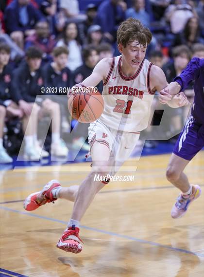 Thumbnail 3 in Pierson vs Port Jefferson (NYSPHSAA Section XI Class C Final) photogallery.