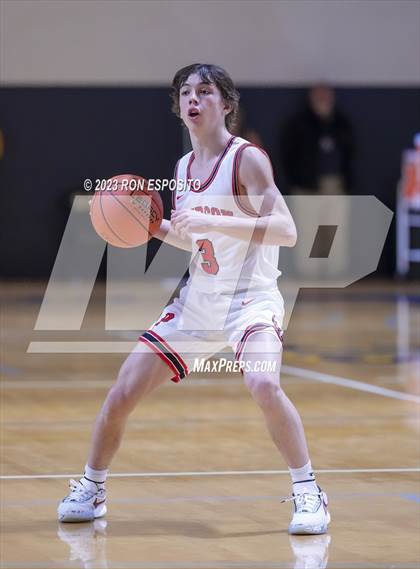 Thumbnail 3 in Pierson vs Port Jefferson (NYSPHSAA Section XI Class C Final) photogallery.