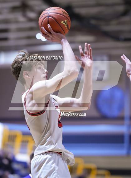 Thumbnail 3 in Pierson vs Port Jefferson (NYSPHSAA Section XI Class C Final) photogallery.