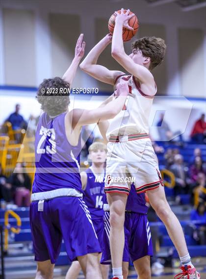 Thumbnail 1 in Pierson vs Port Jefferson (NYSPHSAA Section XI Class C Final) photogallery.