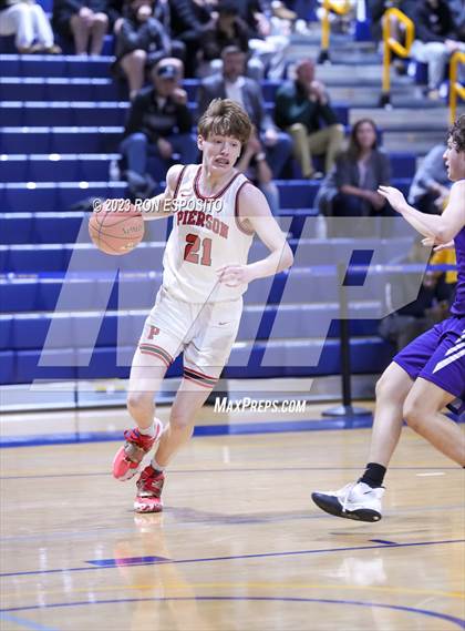 Thumbnail 3 in Pierson vs Port Jefferson (NYSPHSAA Section XI Class C Final) photogallery.
