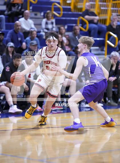 Thumbnail 3 in Pierson vs Port Jefferson (NYSPHSAA Section XI Class C Final) photogallery.